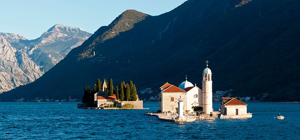 Boka-Kotorska, 42°29.173’N, 18°41.372’E