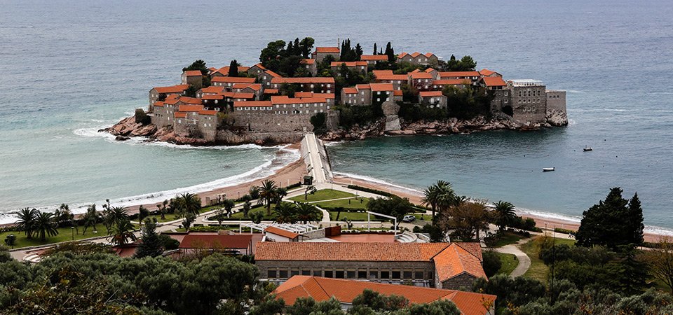 Sveti Stefan, 42°15.347’N, 18°53.459’E