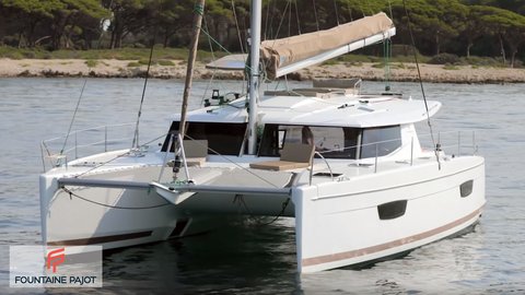 Fountaine Pajot Helia 44 - review