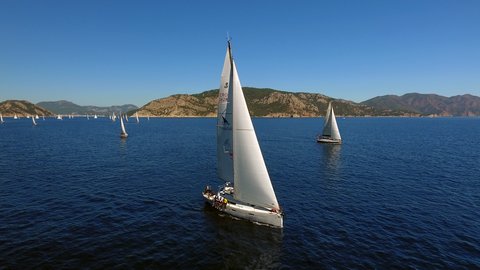 THE BIG AUTUMN SAILING 